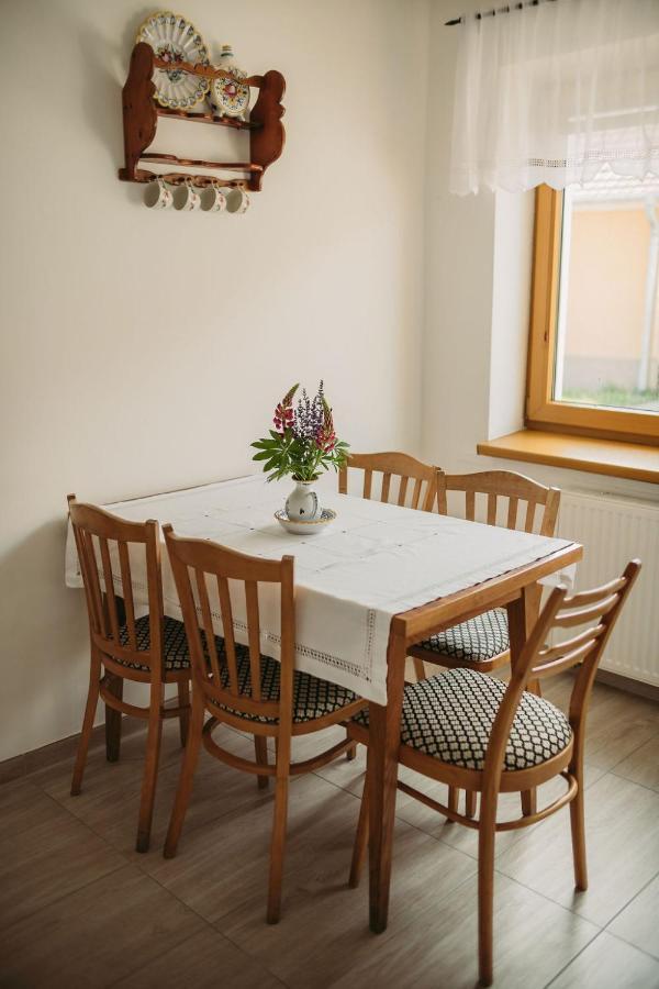 Apartmán U Drába: ubytování na Slovácku v Miloticích u Kyjova Milotice Exteriér fotografie