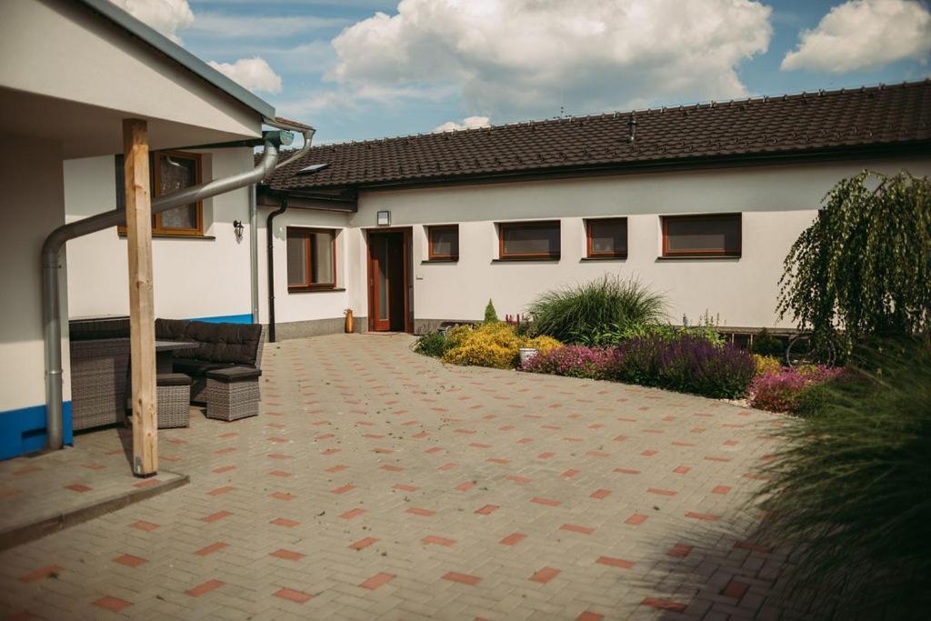 Apartmán U Drába: ubytování na Slovácku v Miloticích u Kyjova Milotice Exteriér fotografie